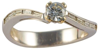 Anello Oro Bianco S Gr.5,50, Brillante Ct.0,29 H-s1, Brillanti Ct.0,42