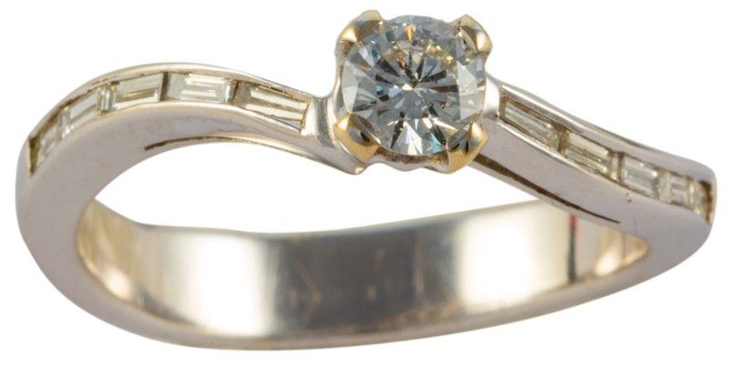 Anello Oro Bianco S Gr.5,50, Brillante Ct.0,29 H-s1, Brillanti Ct.0,42