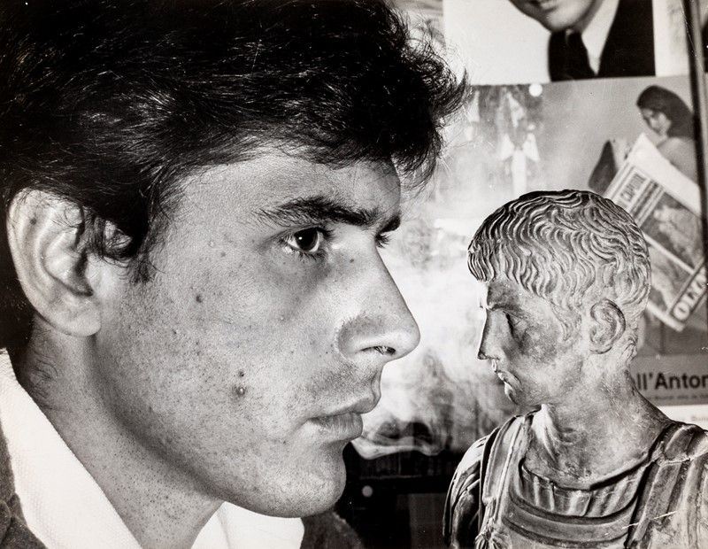 Pietro Pascuttini - Lotto di Due Foto Ritraenti Tomas Milian, Anni '60