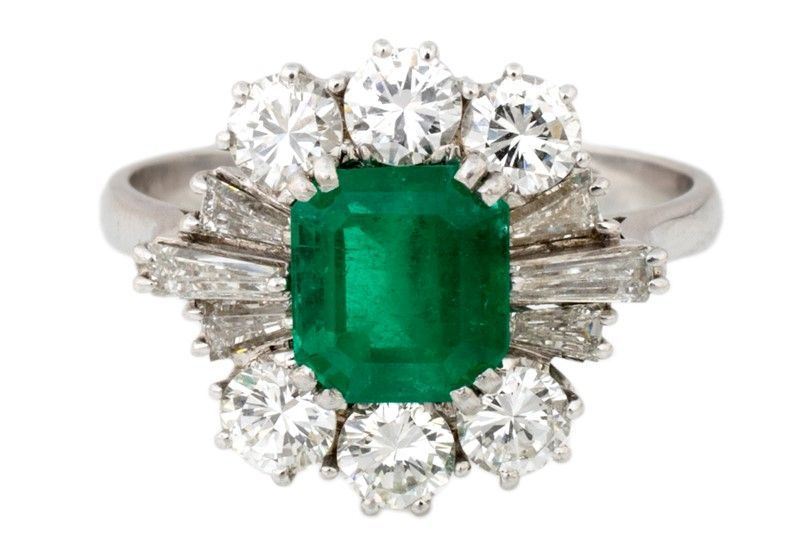 Anello con Smeraldo
