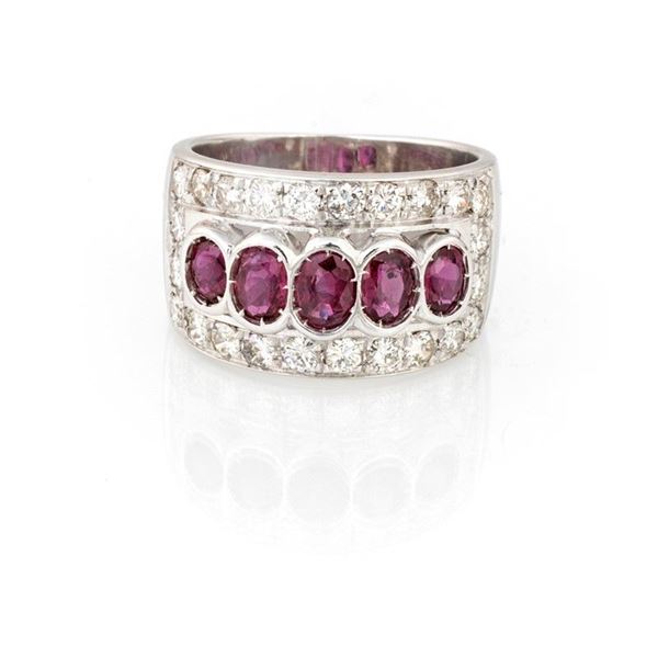 Anello fascia con rubini