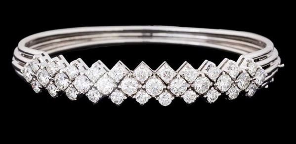 Bracciale rigido in brillanti