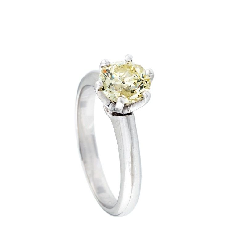 Anello con Diamante Vecchia Europa