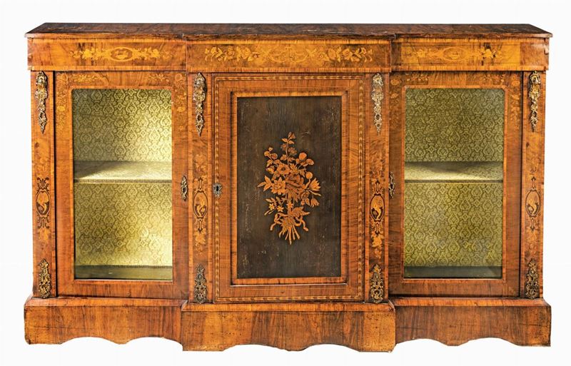 Credenza in Radica