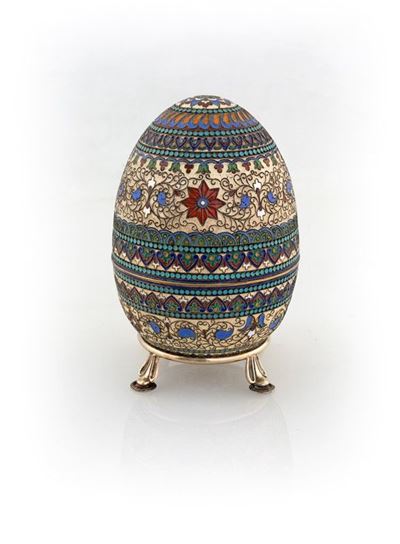 Uovo in Argento Dorato e Smalti Policromi Cloisonné