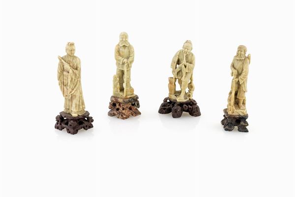 Quattro figure orientali in giada  - Asta Arte Orientale - Casa d'Aste Arcadia