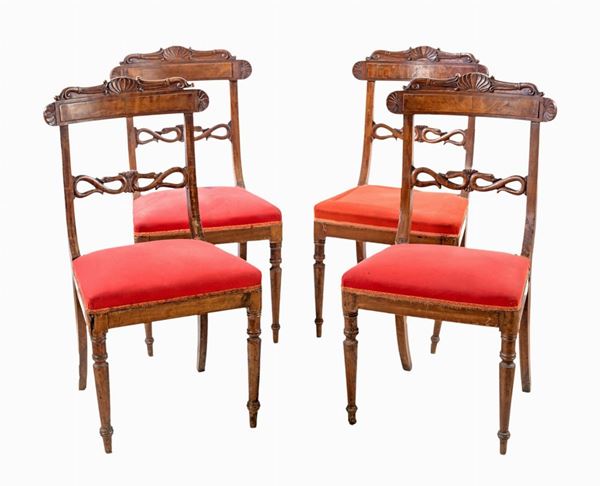 Quattro sedie in noce  - Asta Antiquariato Dipinti Antichi e del XIX secolo, Arredi, Tappeti, e Argenti - Casa d'Aste Arcadia