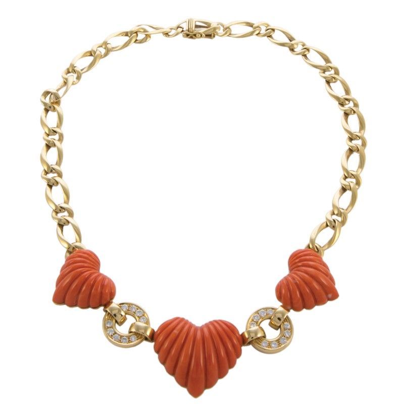 Collana Coralli a Forma di Cuore Gr 17,60 Brillanti Ct 1,12 Oro Gr 42,60