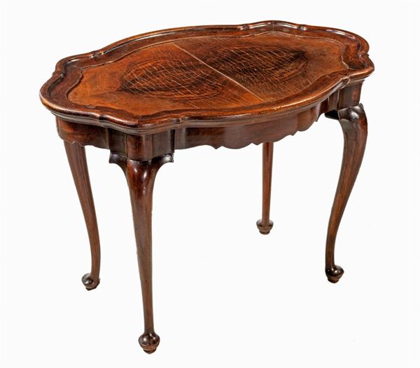 Tavolino   - Asta Antiquariato Dipinti Antichi e del XIX secolo, Arredi, Tappeti, e Argenti - Casa d'Aste Arcadia