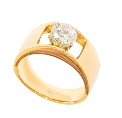 Anello in Oro Giallo con Brillante Ct 1,029 I-color, Vs1_ Cettificato Rag D12909