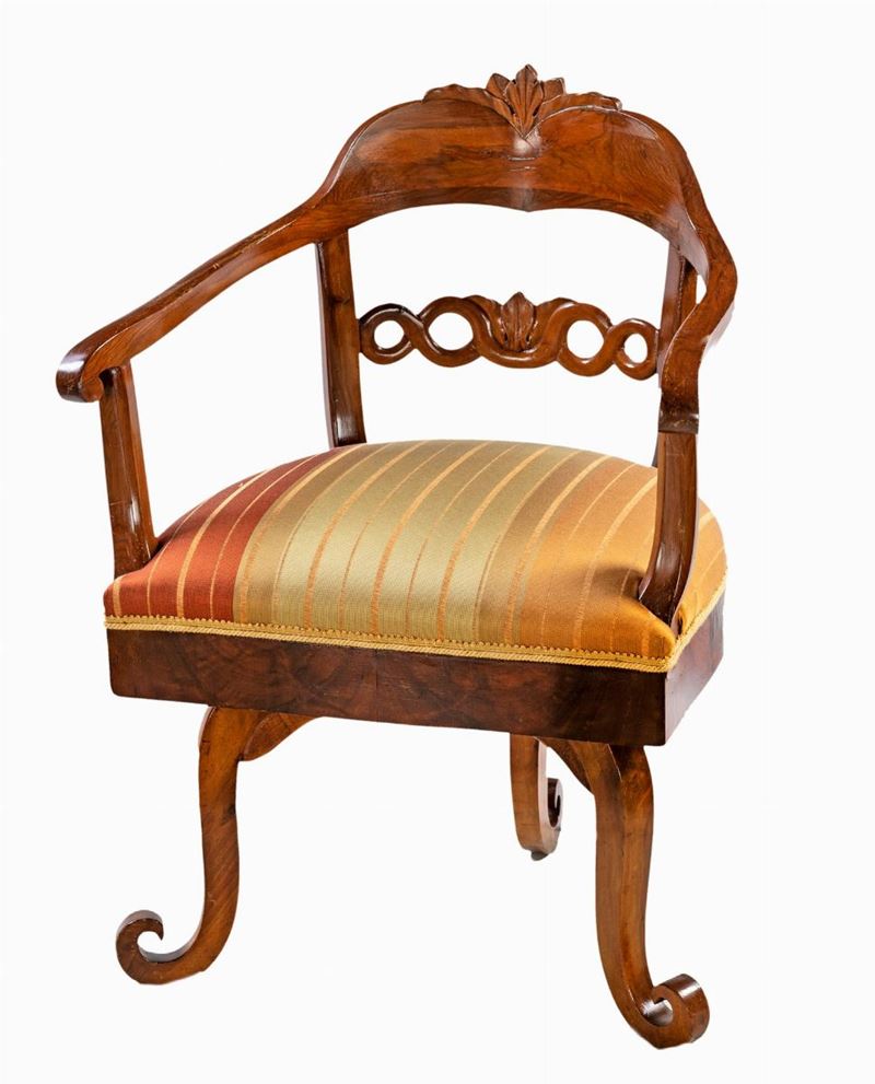 Poltroncina in Noce