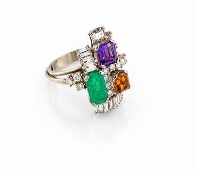 Anello con Pietre