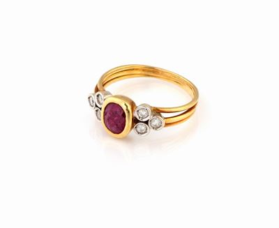 Anello con Rubino