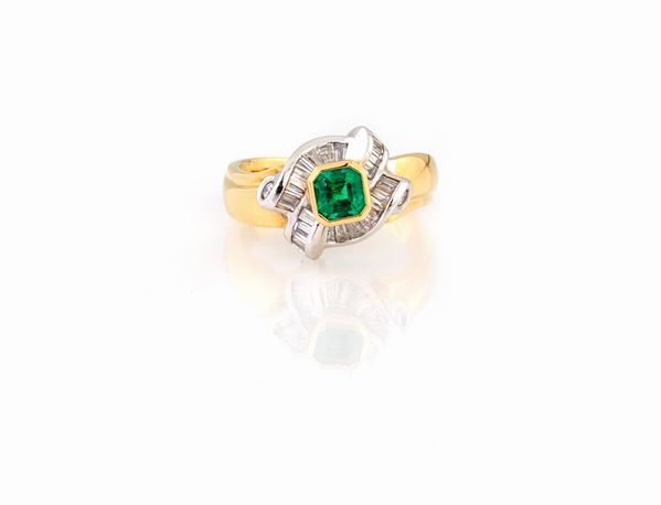 ANELLO CON SMERALDO