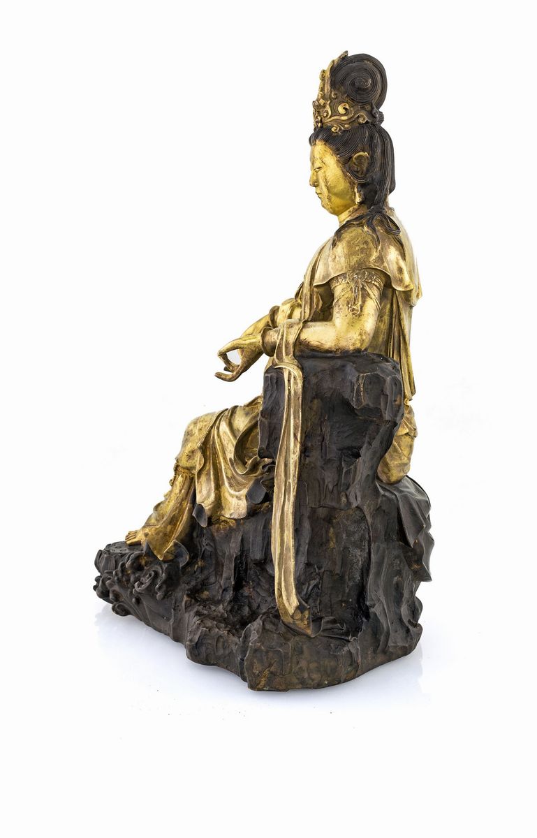 Guan Yin Bodhisattva - 铜鎏金自在观音雕像