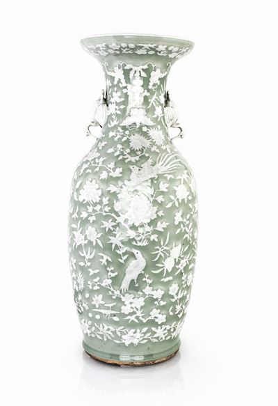 Rara Coppia di Vasi in Porcellana Longquan Celadon - 龙泉青瓷款...