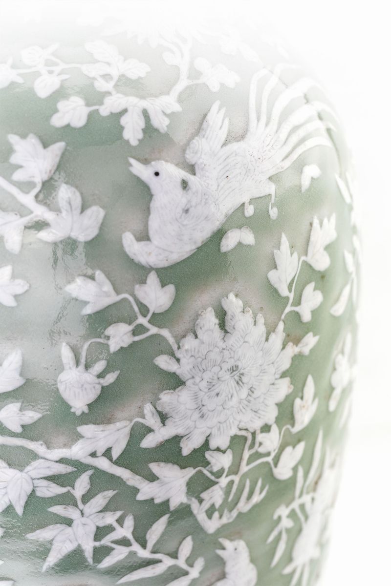 Rara Coppia di Vasi in Porcellana Longquan Celadon - 龙泉青瓷款...