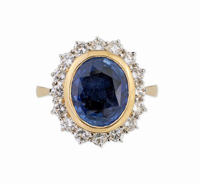 Anello con Zaffiro