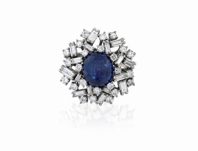 Anello con Zaffiro Cabochon