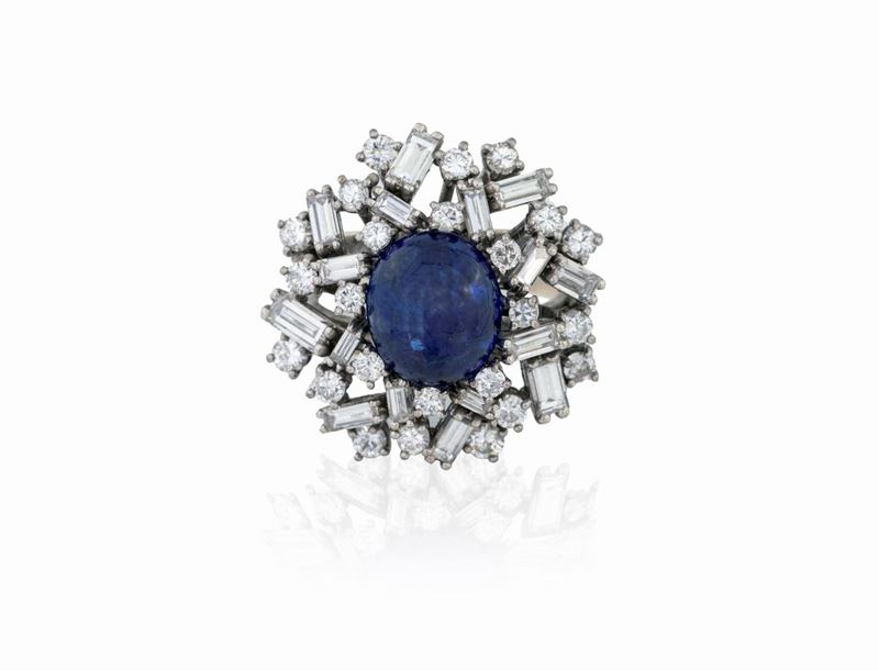 Anello con Zaffiro Cabochon