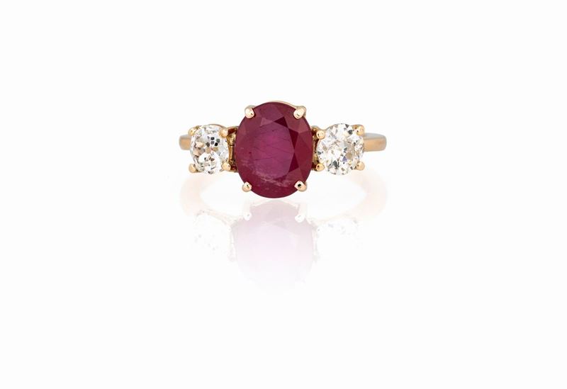Anello con Rubino e Diamanti