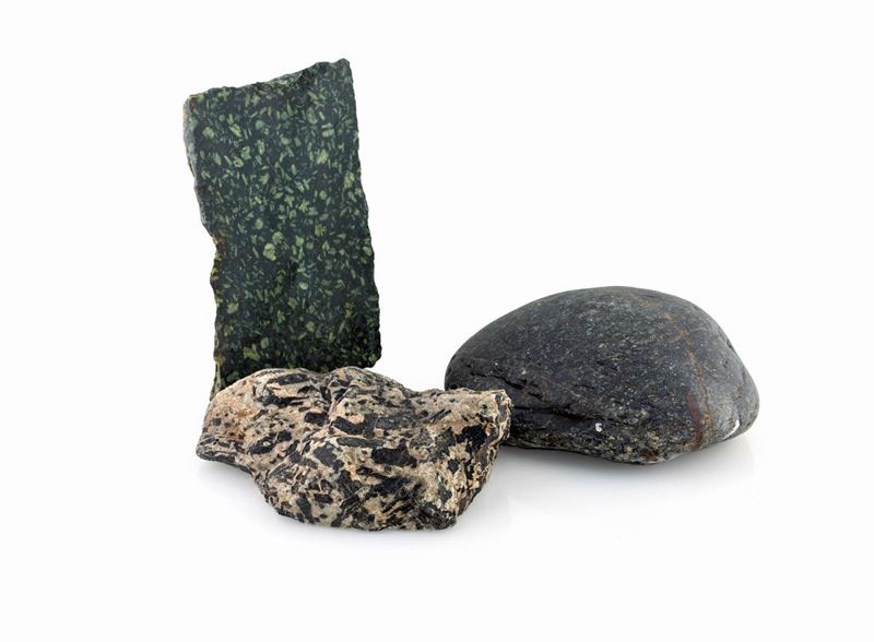 Tre Antichi Frammenti di Marmo