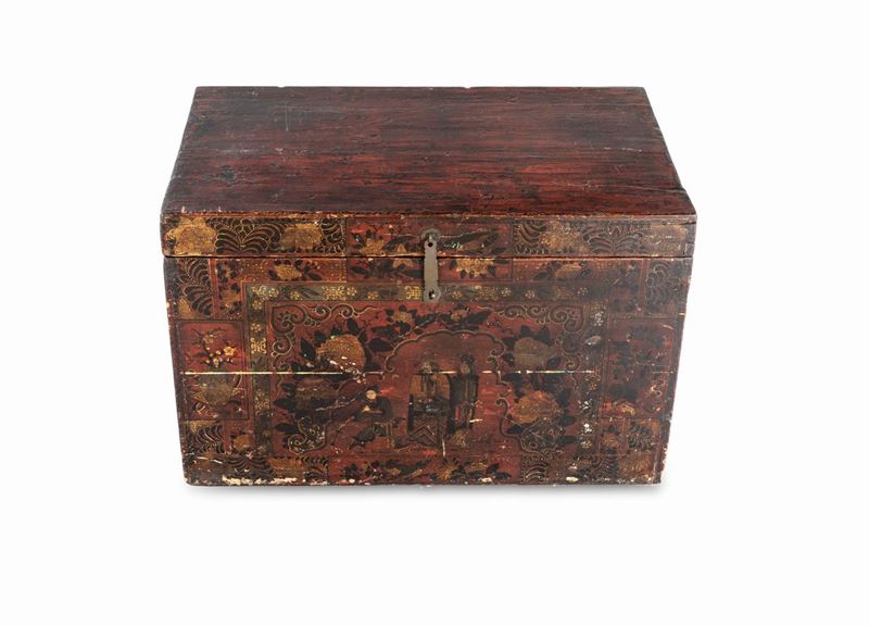 Baule in Legno Dipinto. Cina XIX Secolo