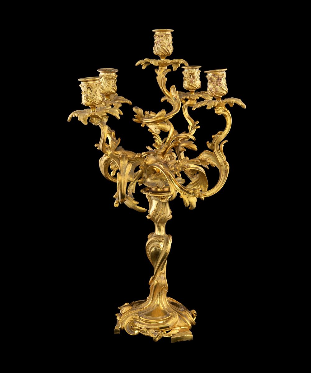 Coppia di Candelabri in Bronzo Dorato