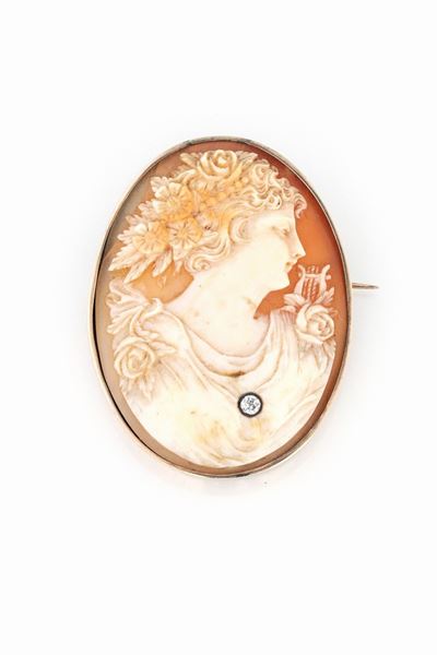 Cammeo in Corniola con Figura Muliebre