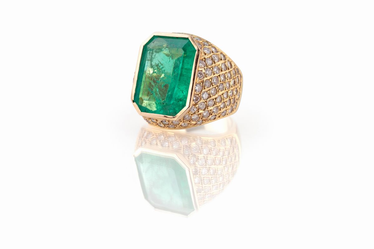Anello con Smeraldo Colombiano