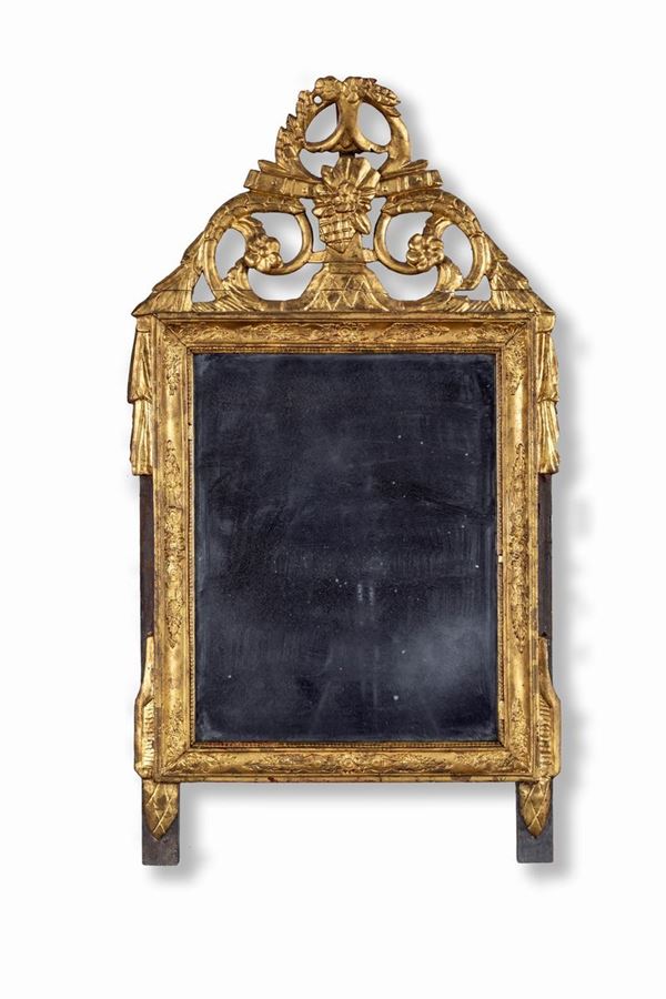 Specchiera in legno dorato, XIX secolo  - Asta Mobili, Arredi, Dipinti Antichi e del XIX Secolo - Casa d'Aste Arcadia