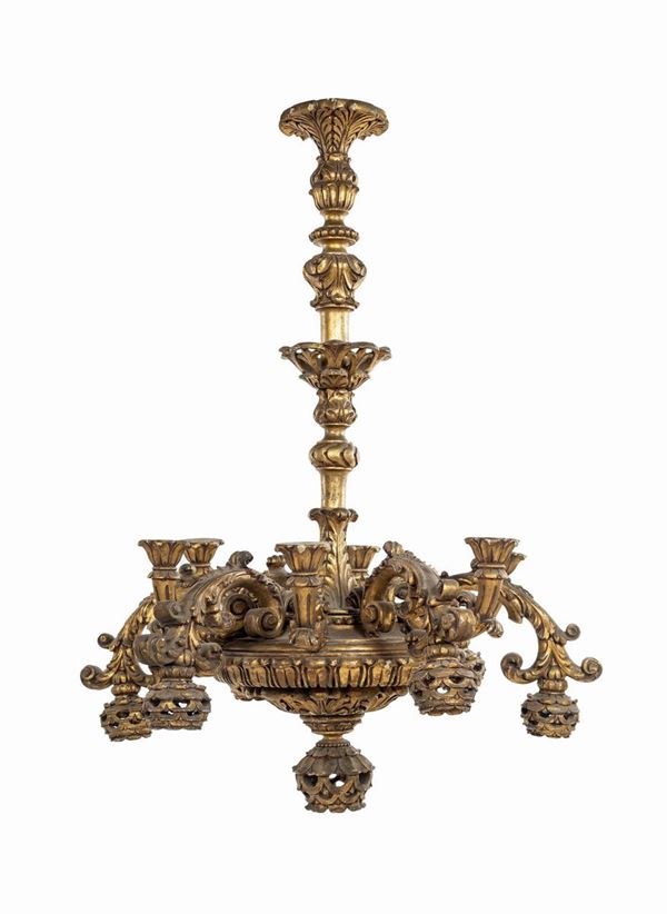 Grande lampadario in legno intagliato e dorato  - Asta Mobili, Arredi, Dipinti Antichi e del XIX Secolo - Casa d'Aste Arcadia