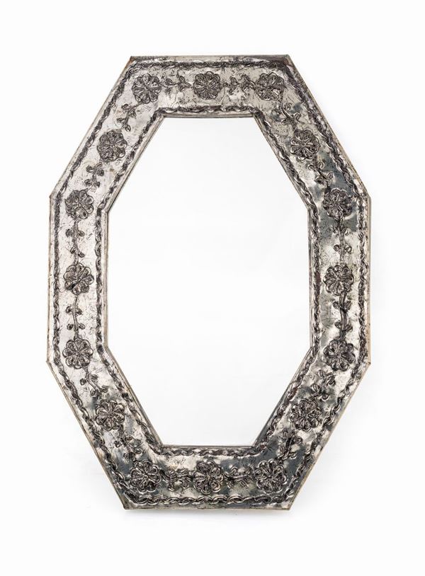 Specchiera ottagonale con cornice in metallo argentato