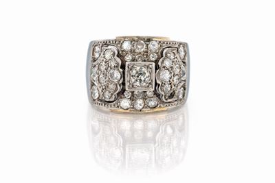 Anello a Fascia con Diamanti Taglio Antico