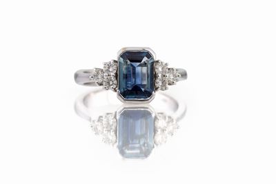 Anello Zaffiro Taglio Rettangolare