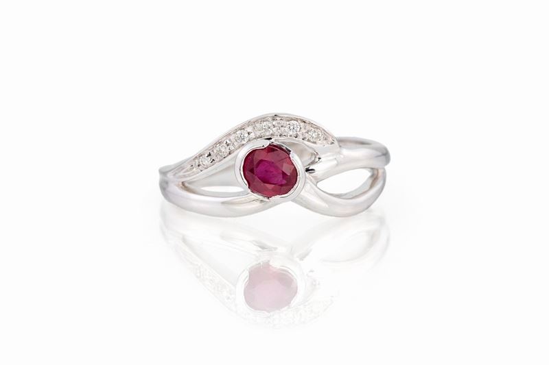 Anello con Fili Intrecciati