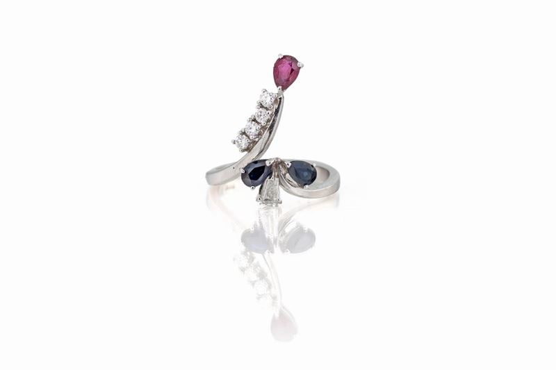 Anello Contrarie' con Rubino e Zaffiro