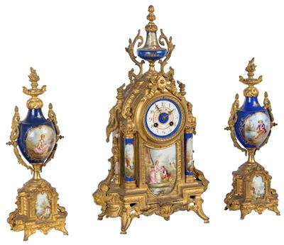 Trittico in Metallo Dorato e Porcellana di Sevres
