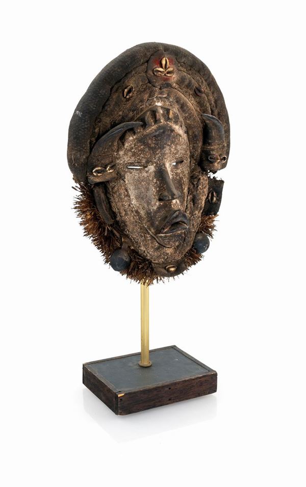 Maschera fetish Dan, Costa d&#39;Avorio  - Asta Arte Tribale e Africana - Casa d'Aste Arcadia