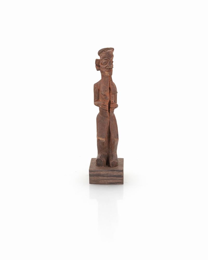 Feticcio (nkisi) Bayaka in legno, repubblica democratica del Congo